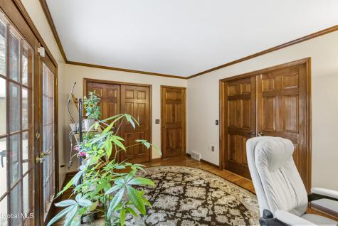 16 Innisbrook Drive Clifton Park NY 12065