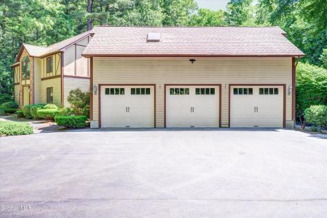 16 Innisbrook Drive Clifton Park NY 12065