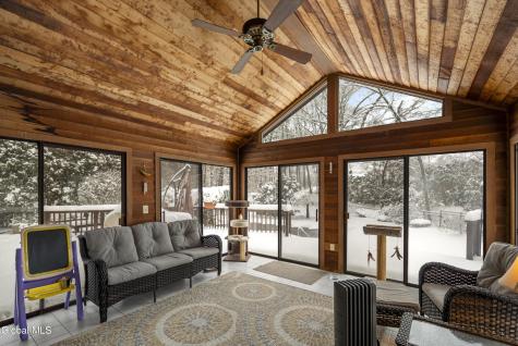 16 Innisbrook Drive Clifton Park NY 12065