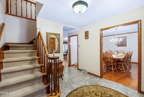 16 Innisbrook Drive Clifton Park NY 12065
