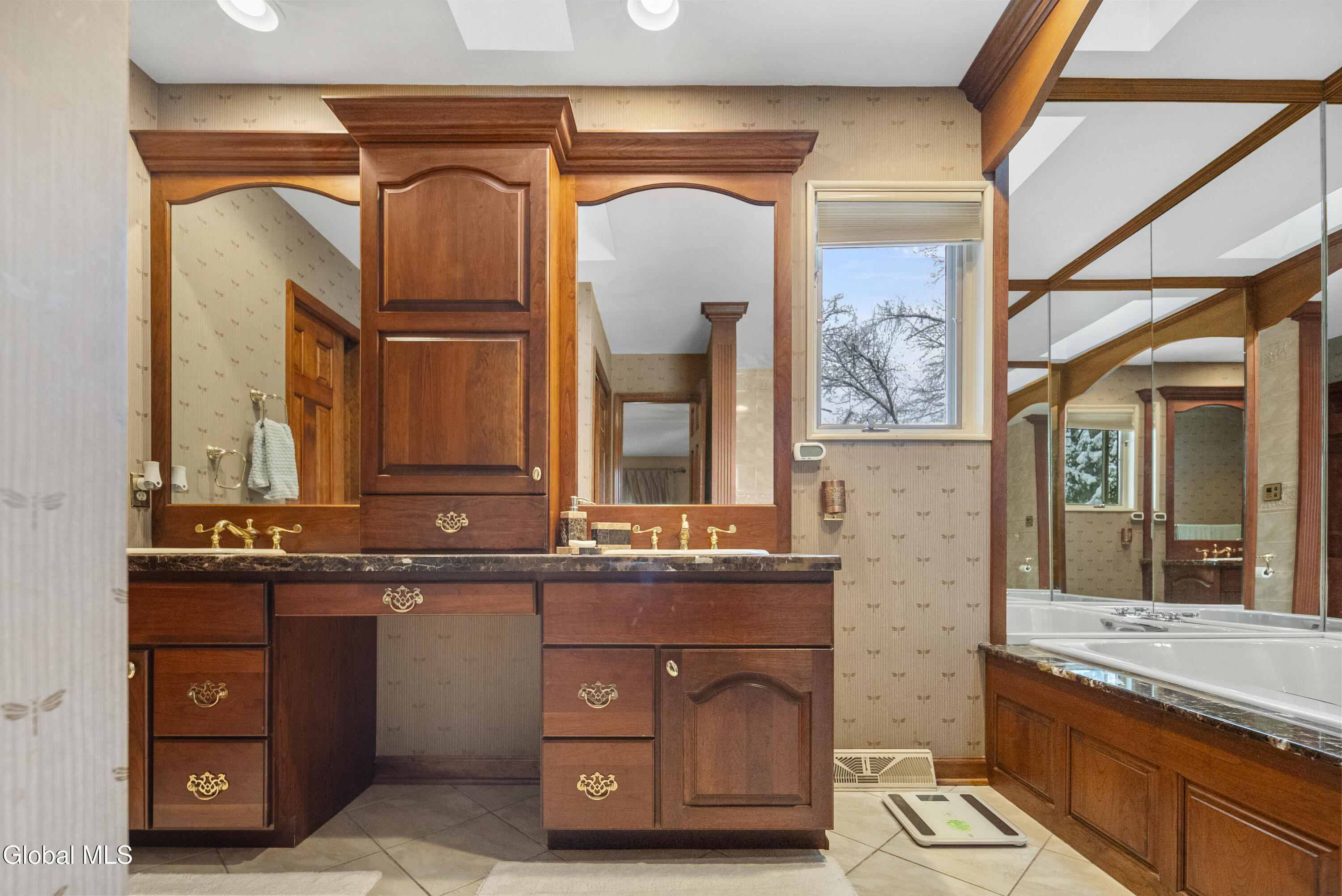 16 Innisbrook Drive Clifton Park NY 12065