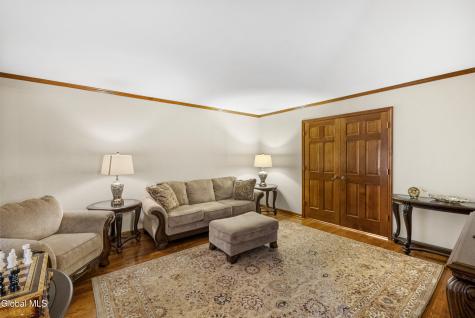 16 Innisbrook Drive Clifton Park NY 12065