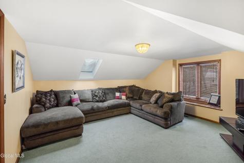 16 Innisbrook Drive Clifton Park NY 12065