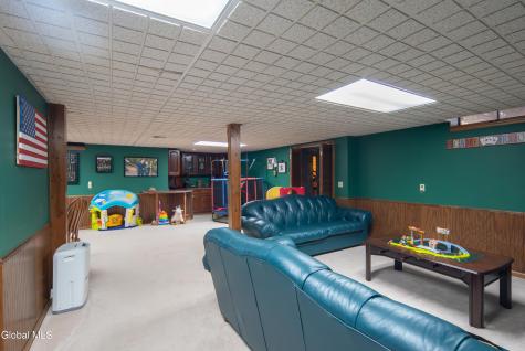 16 Innisbrook Drive Clifton Park NY 12065
