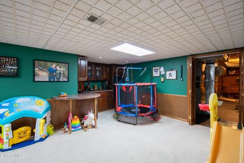 16 Innisbrook Drive Clifton Park NY 12065