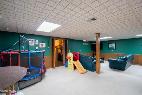 16 Innisbrook Drive Clifton Park NY 12065