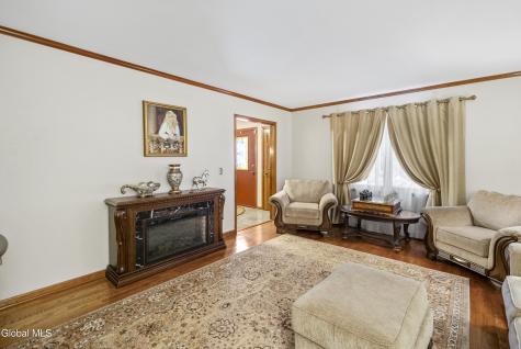 16 Innisbrook Drive Clifton Park NY 12065