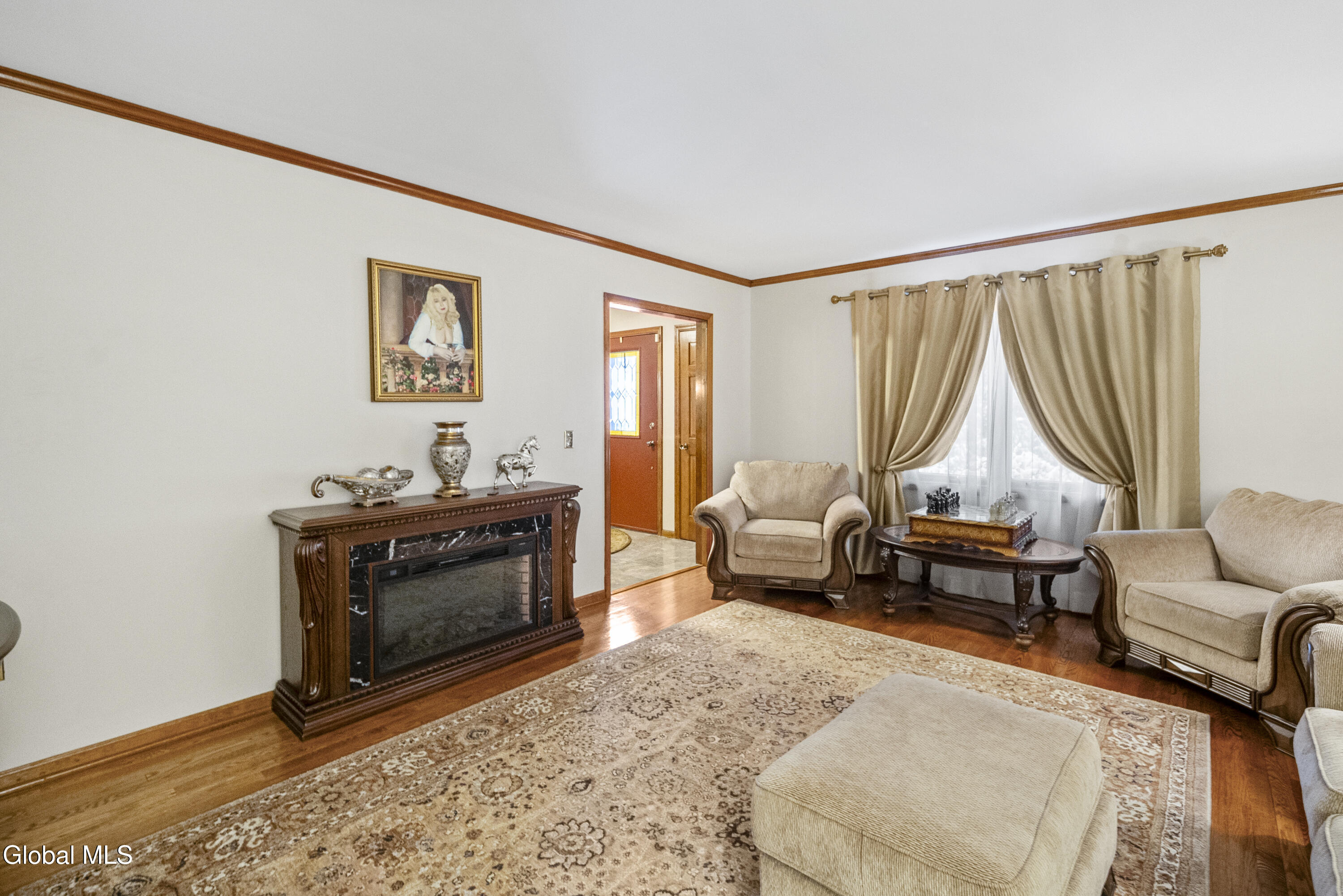 16 Innisbrook Drive Clifton Park NY 12065