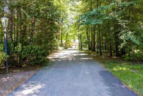 16 Innisbrook Drive Clifton Park NY 12065
