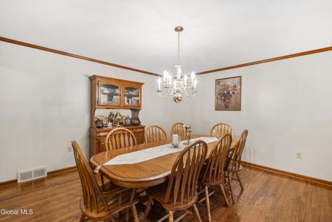 16 Innisbrook Drive Clifton Park NY 12065