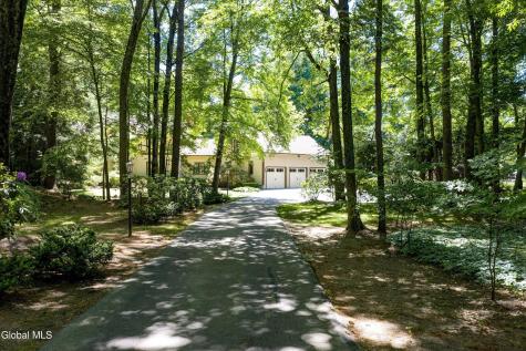 16 Innisbrook Drive Clifton Park NY 12065