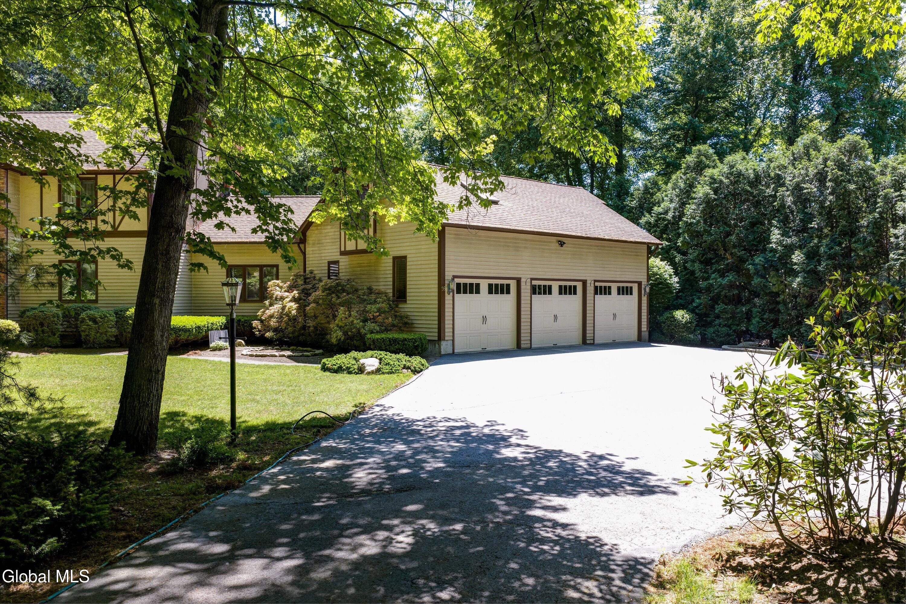 16 Innisbrook Drive Clifton Park NY 12065