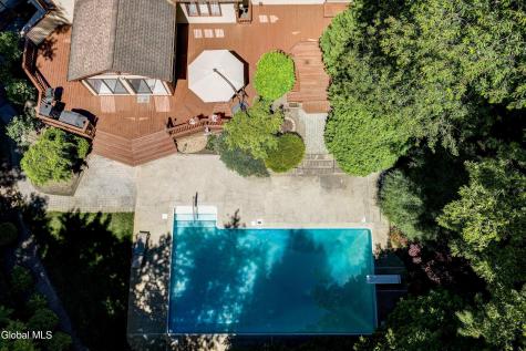 16 Innisbrook Drive Clifton Park NY 12065