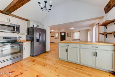 2061 Burtonville Road Esperance NY 12066