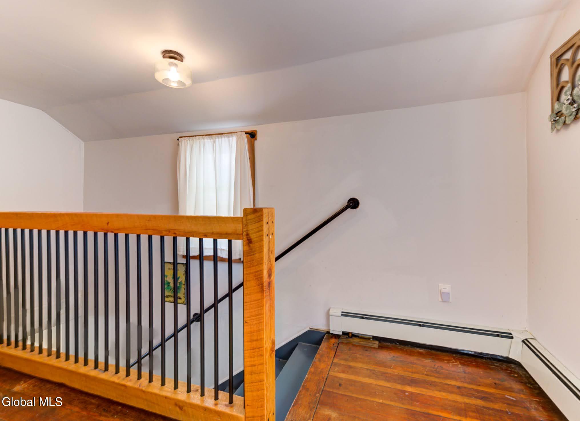 2061 Burtonville Road Esperance NY 12066
