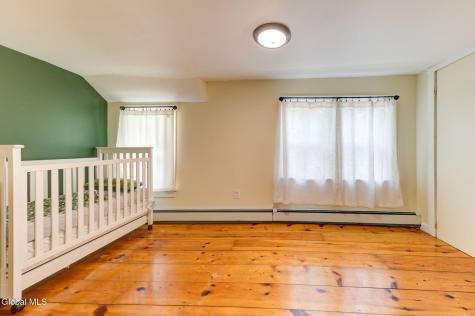 2061 Burtonville Road Esperance NY 12066