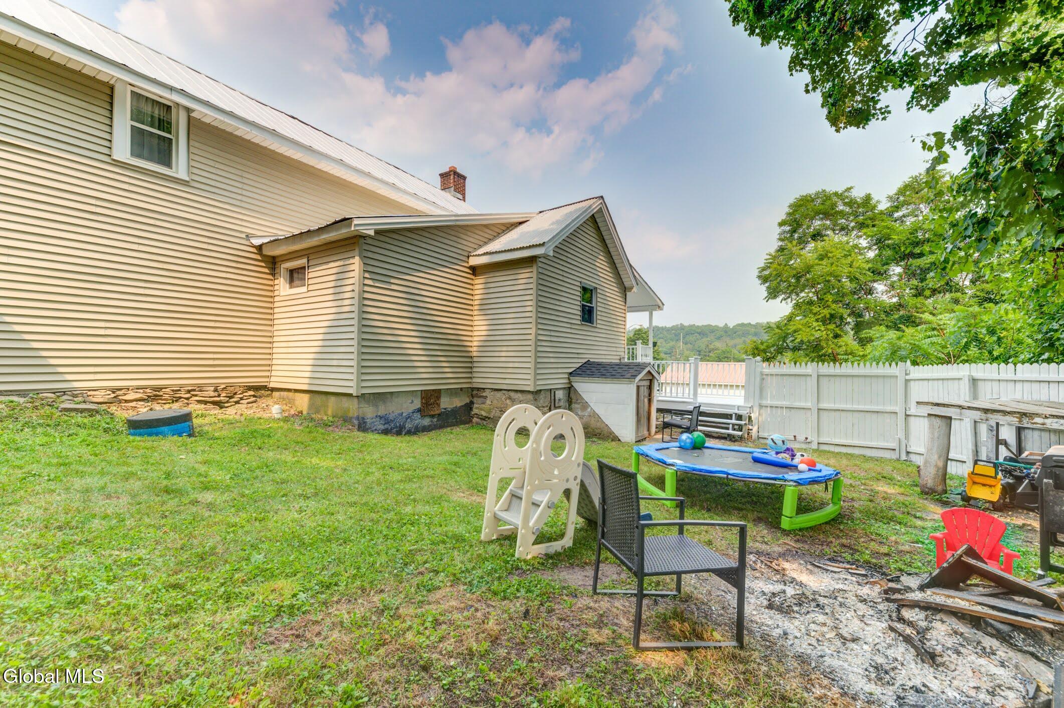 2061 Burtonville Road Esperance NY 12066