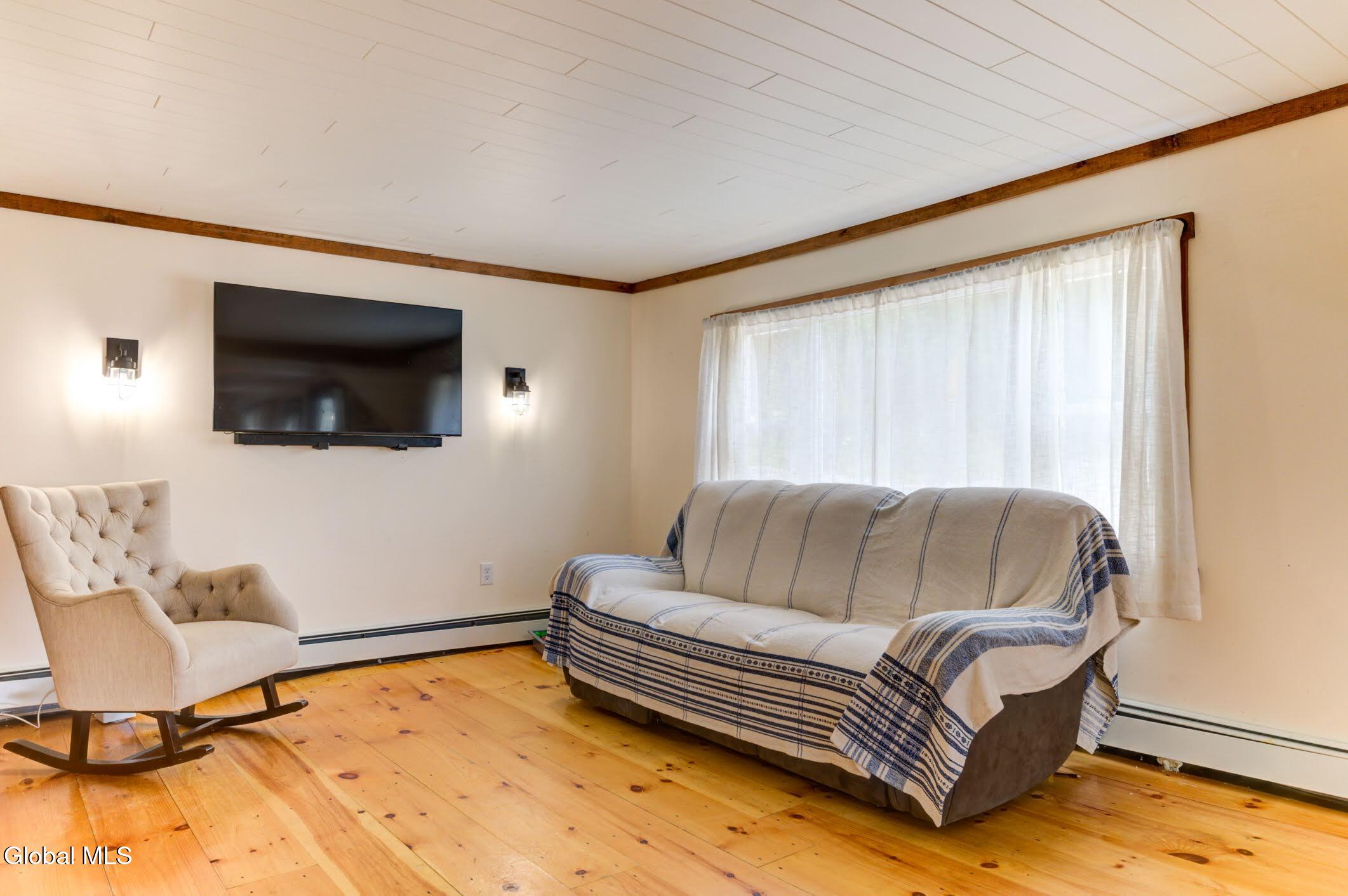 2061 Burtonville Road Esperance NY 12066