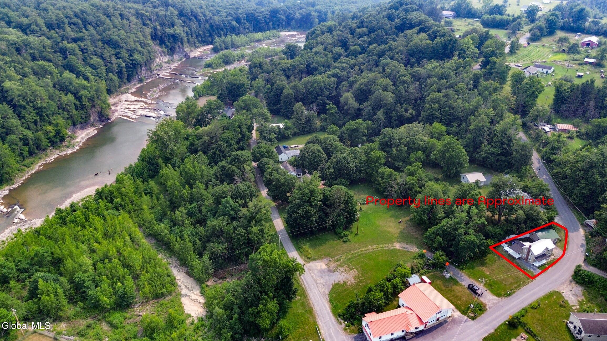 2061 Burtonville Road Esperance NY 12066