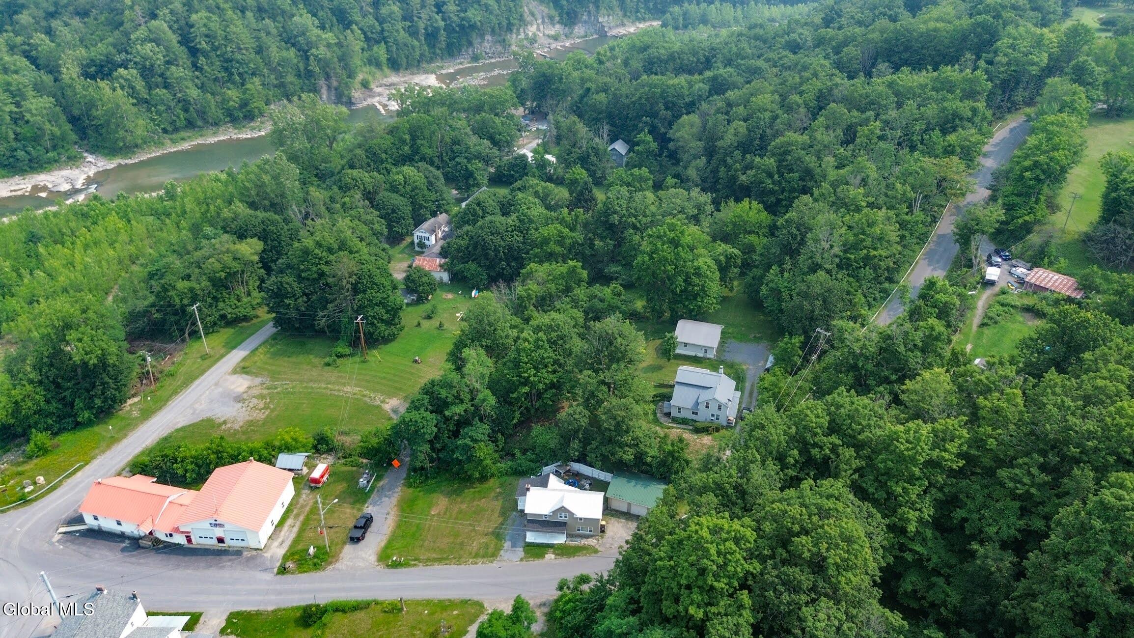 2061 Burtonville Road Esperance NY 12066