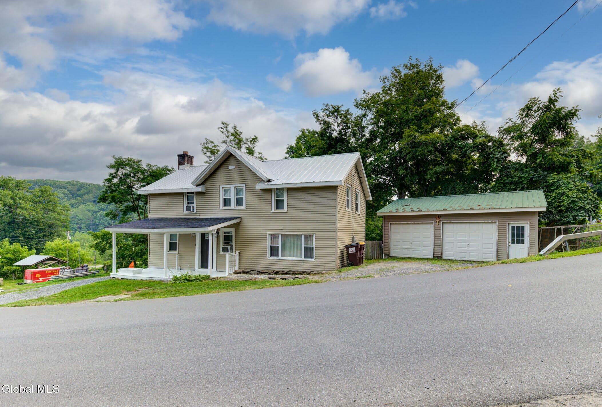 2061 Burtonville Road Esperance NY 12066