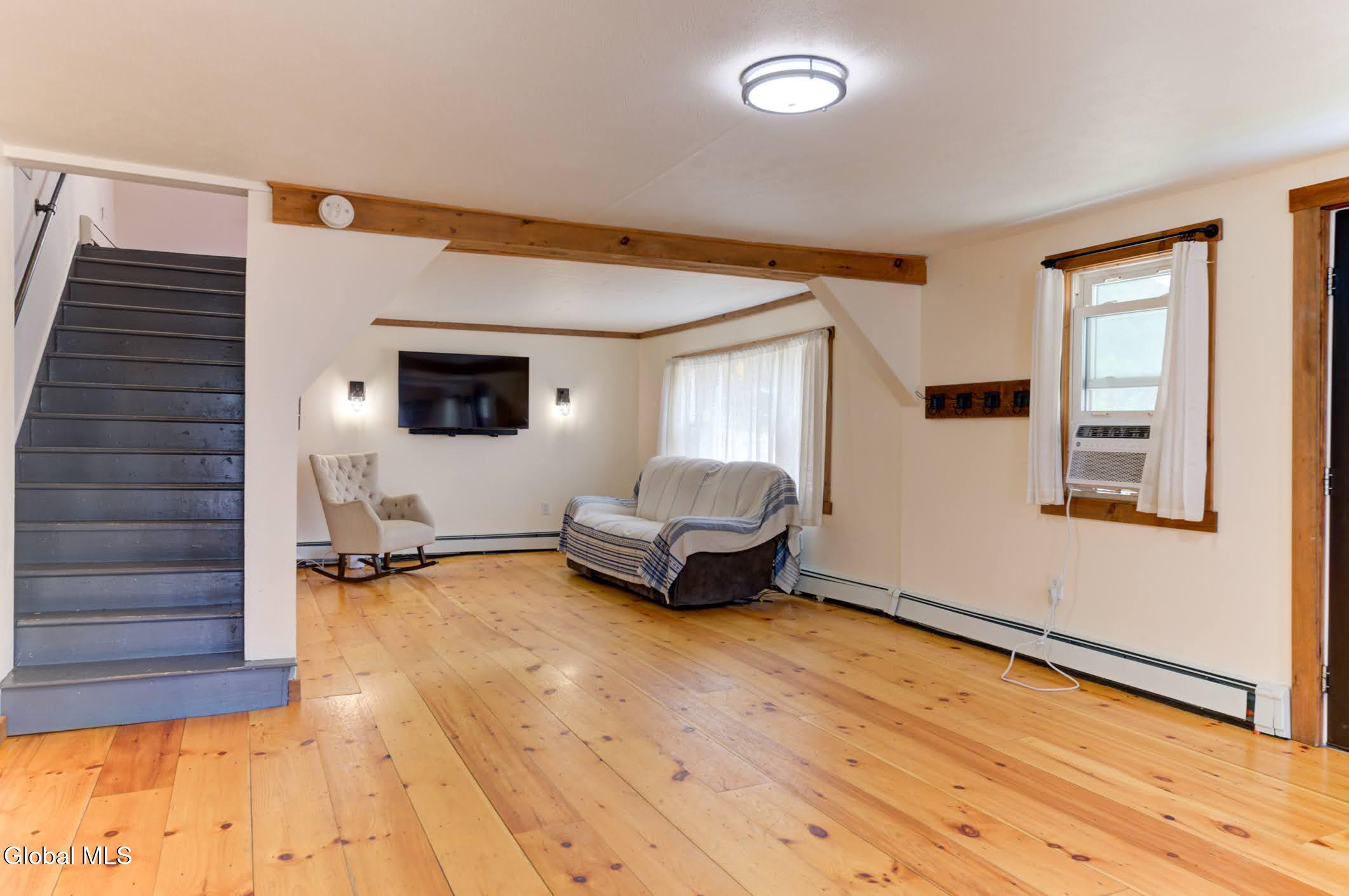 2061 Burtonville Road Esperance NY 12066