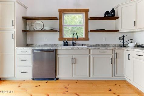 2061 Burtonville Road Esperance NY 12066