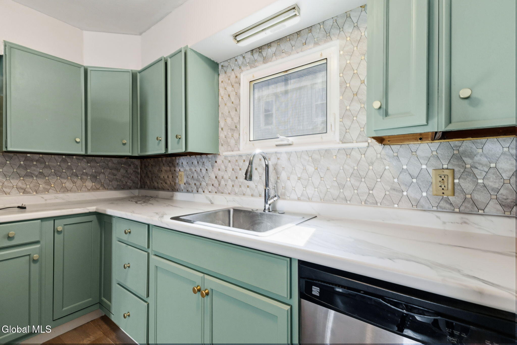 19 Matthew Street Johnstown NY 12095