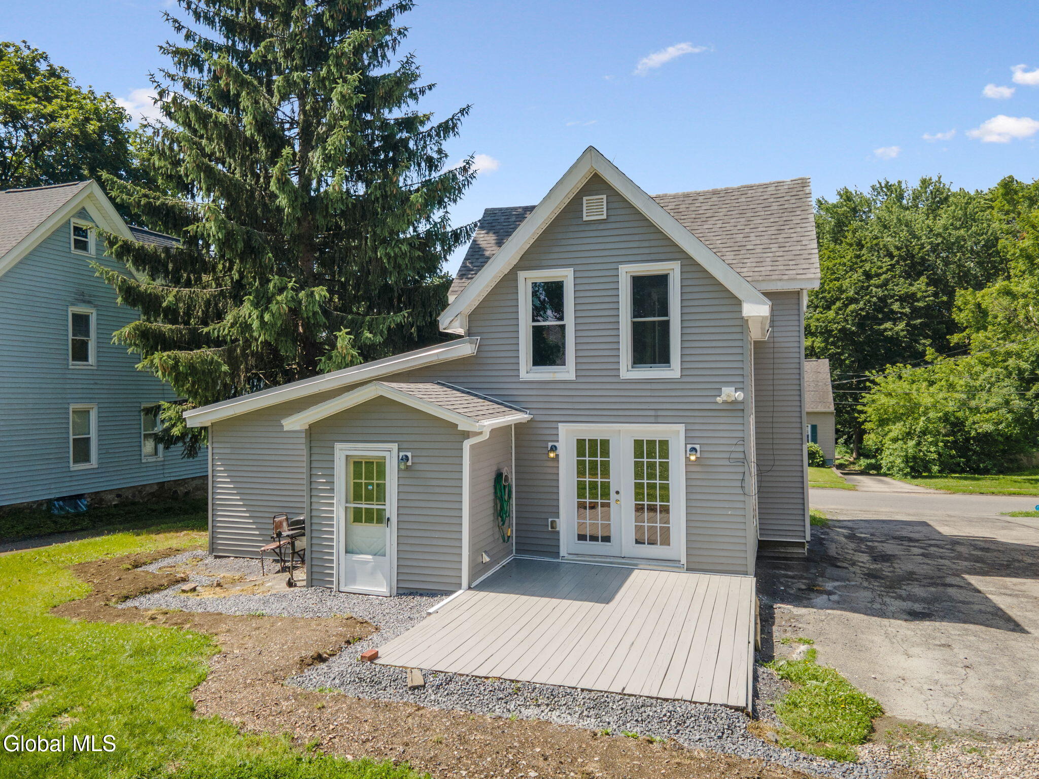 19 Matthew Street Johnstown NY 12095