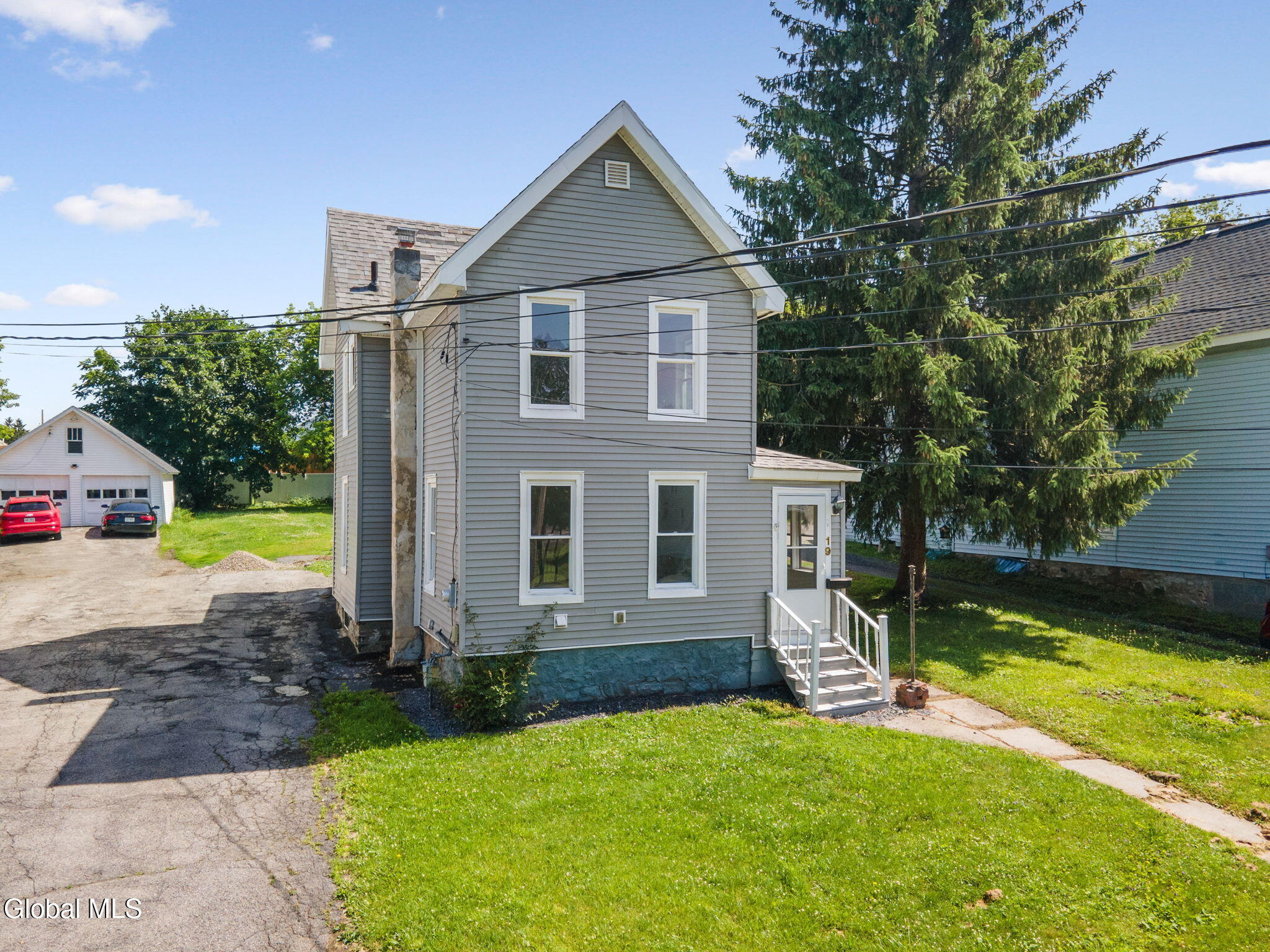 19 Matthew Street Johnstown NY 12095