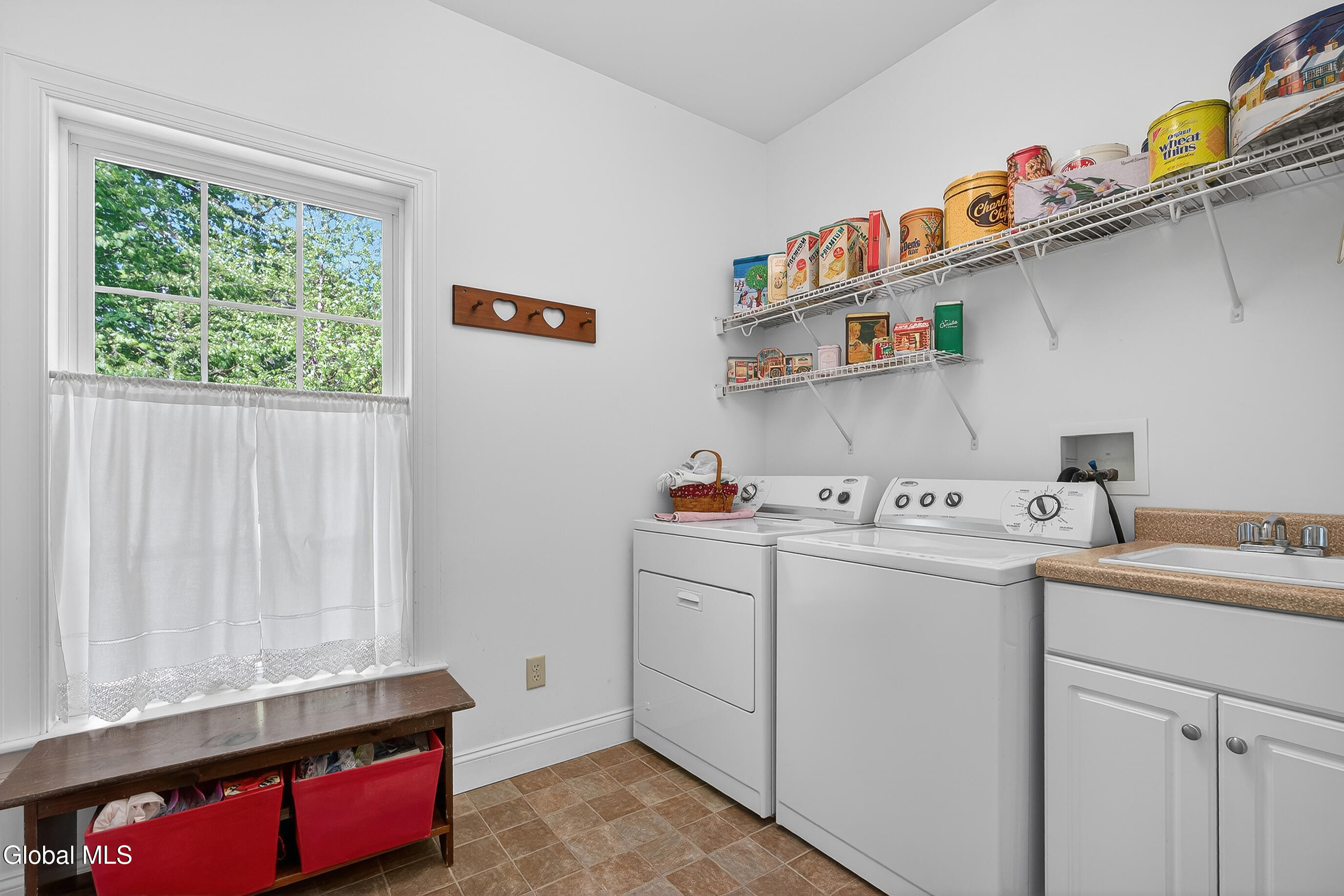 76 Journey Lane Glenmont NY 12077