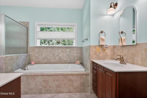 76 Journey Lane Glenmont NY 12077
