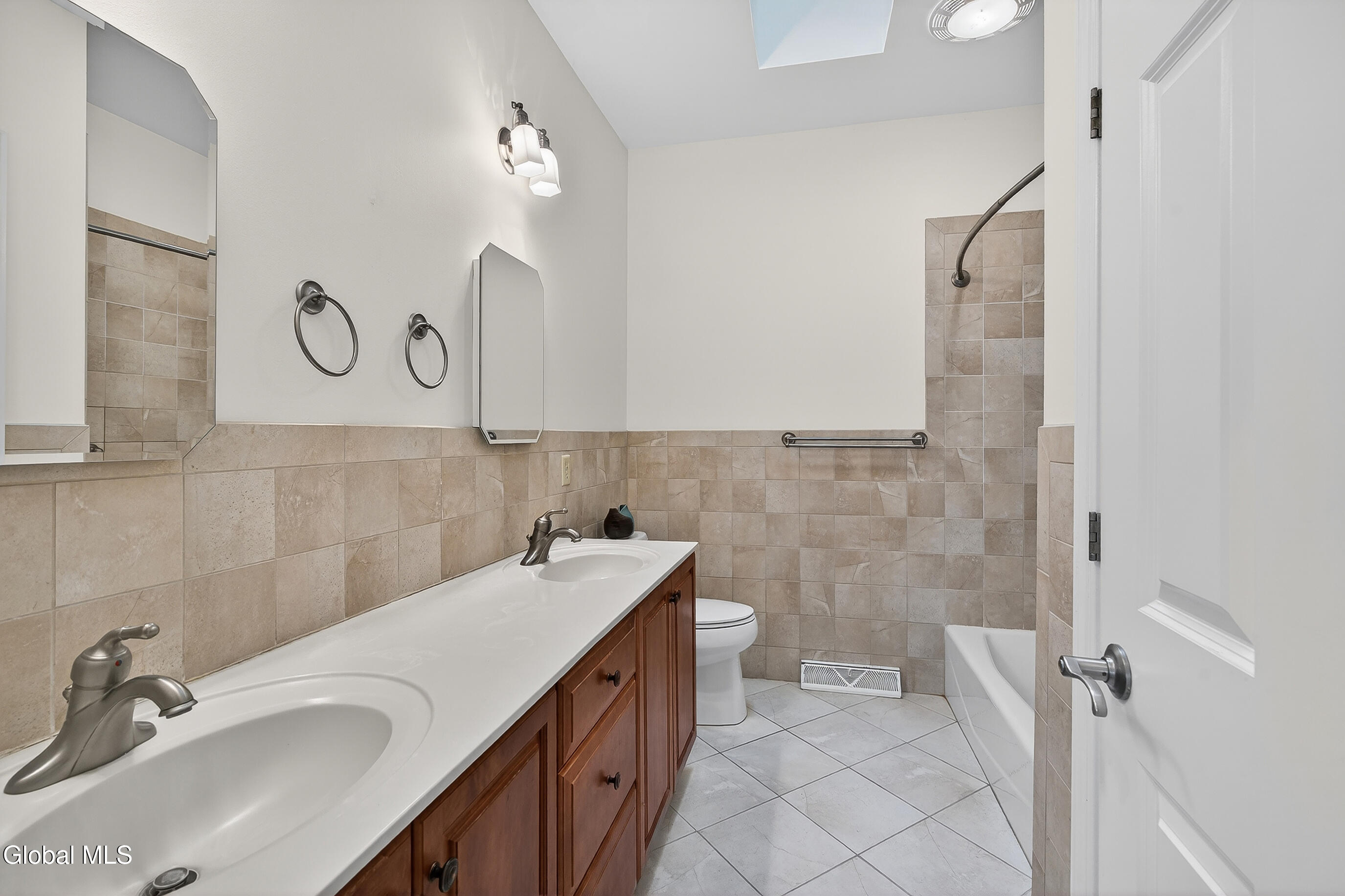 76 Journey Lane Glenmont NY 12077