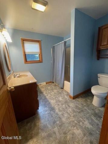 14 Glen Dr Drive Troy NY 12180