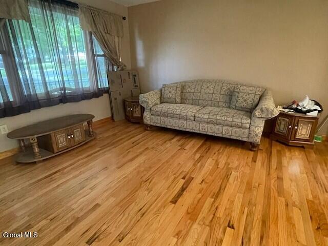14 Glen Dr Drive Troy NY 12180