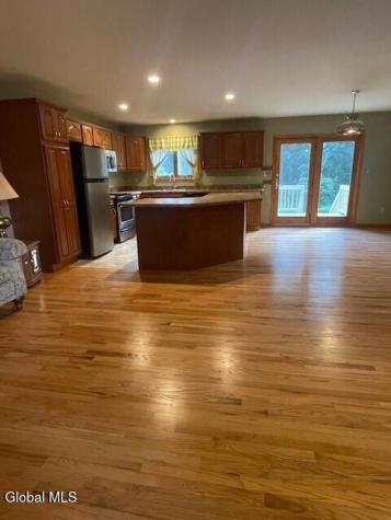 14 Glen Dr Drive Troy NY 12180