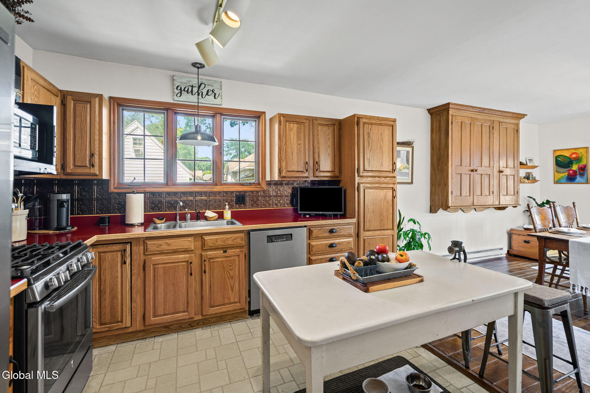 1176 Dean Street Schenectady NY 12309
