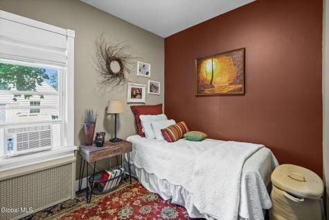 1176 Dean Street Schenectady NY 12309