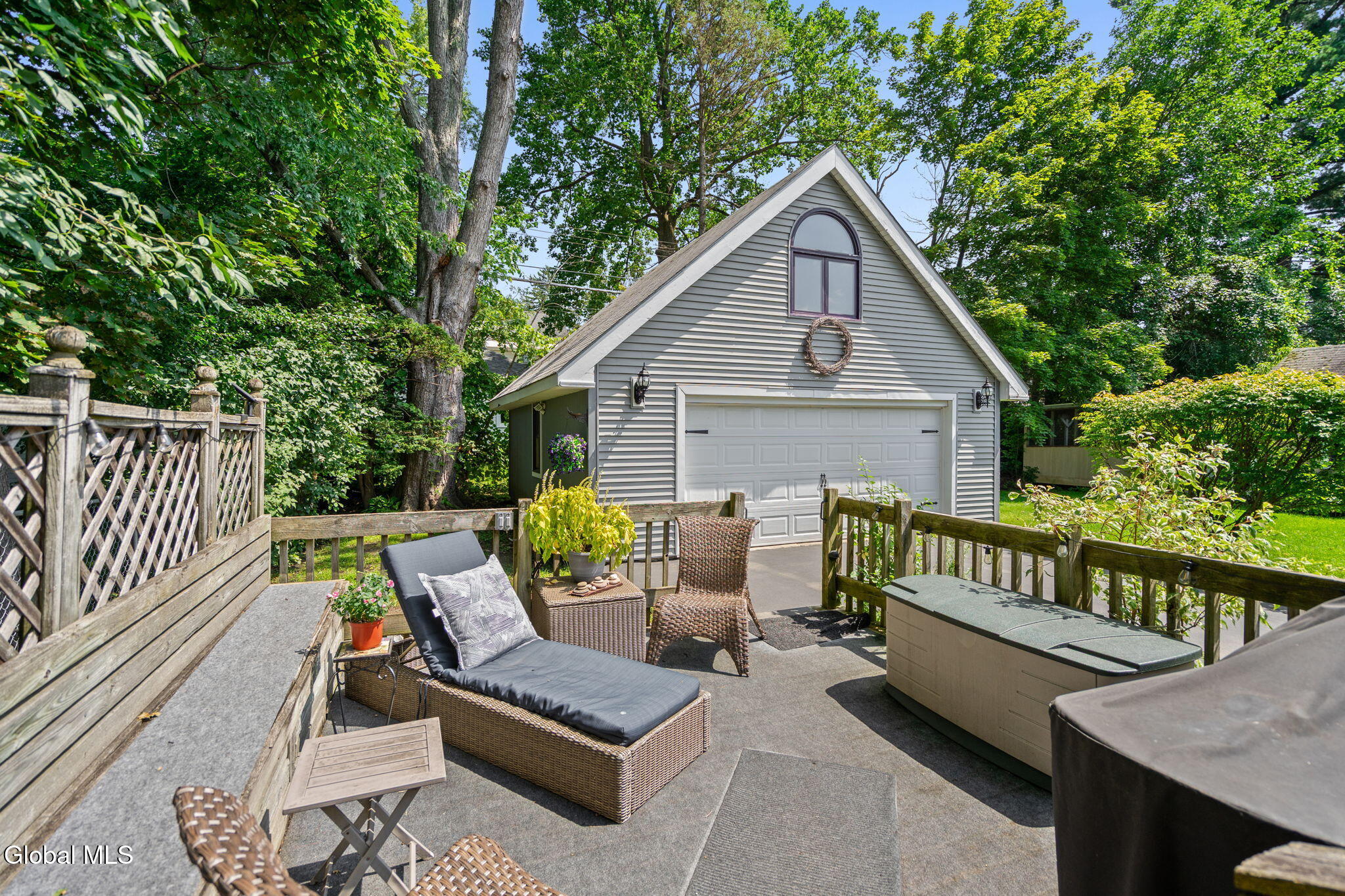 1176 Dean Street Schenectady NY 12309