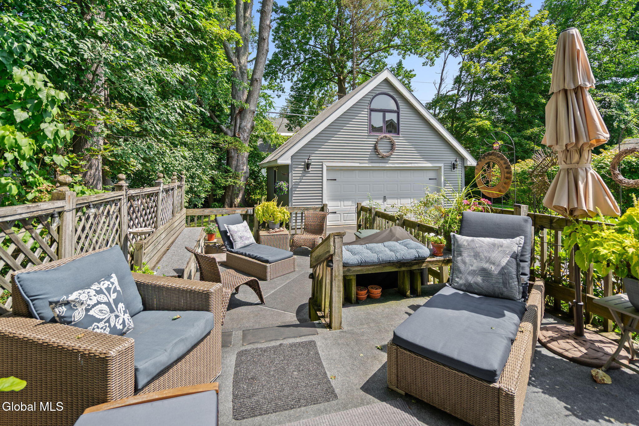 1176 Dean Street Schenectady NY 12309