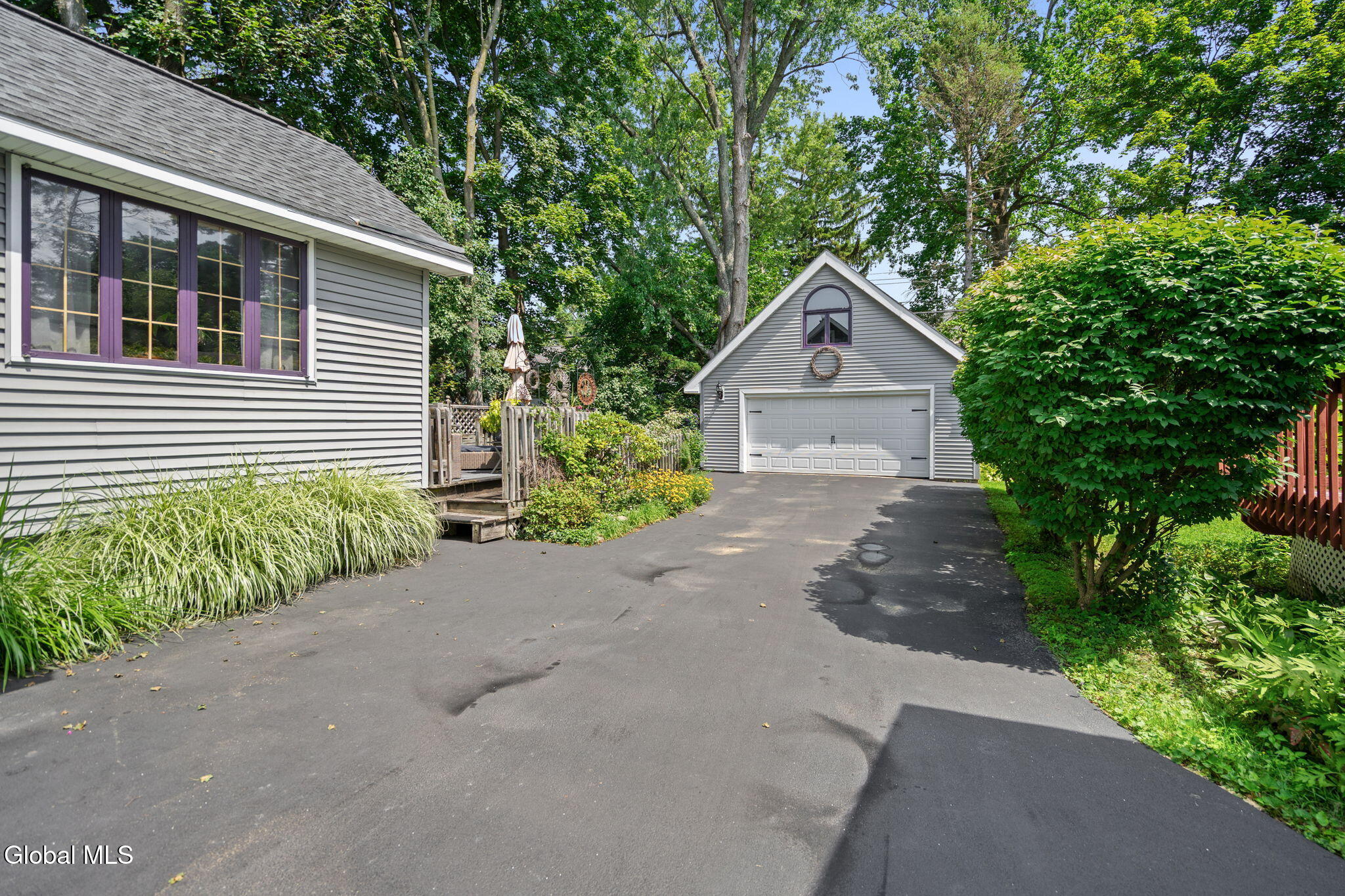 1176 Dean Street Schenectady NY 12309