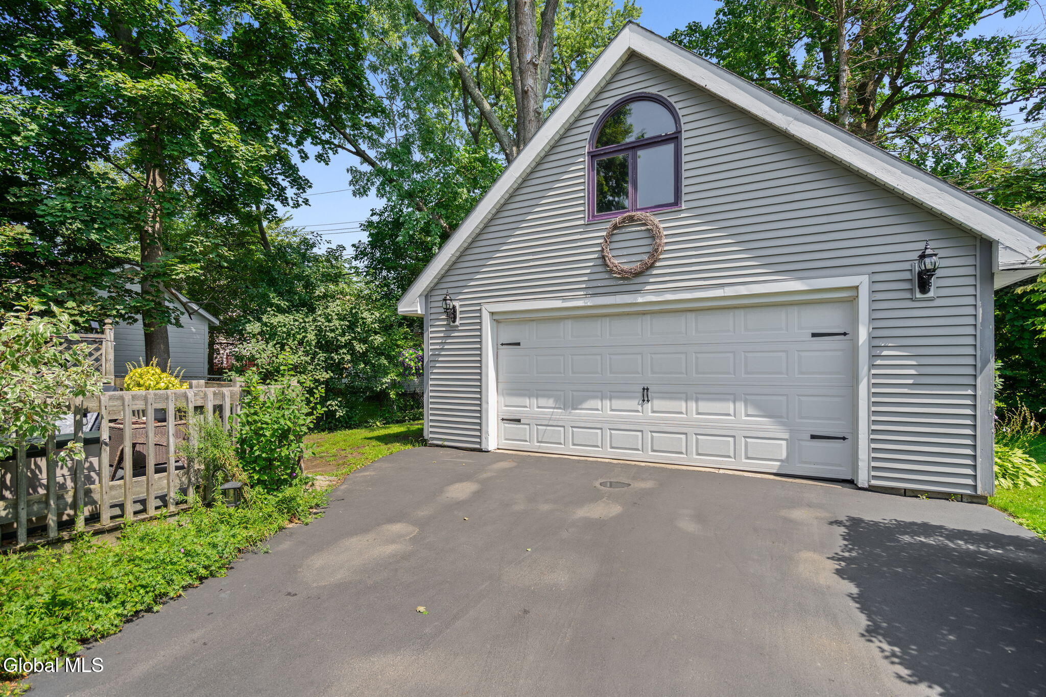 1176 Dean Street Schenectady NY 12309