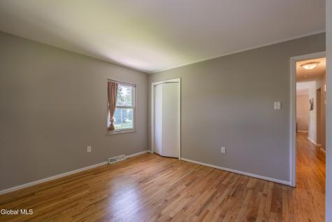 24 Garden Drive Clifton Park NY 12065