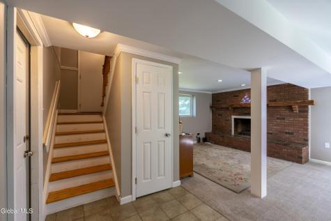 24 Garden Drive Clifton Park NY 12065