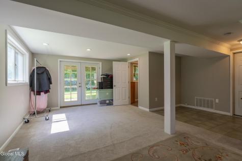 24 Garden Drive Clifton Park NY 12065