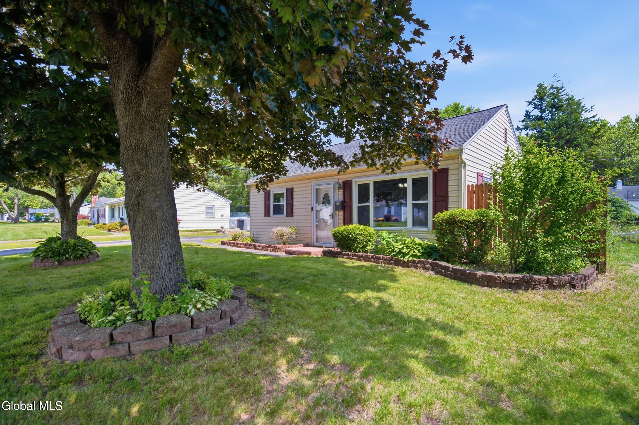 9 Mayhall Street Colonie NY 12205