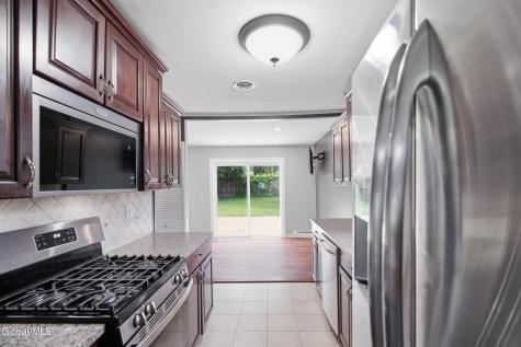 9 Mayhall Street Colonie NY 12205