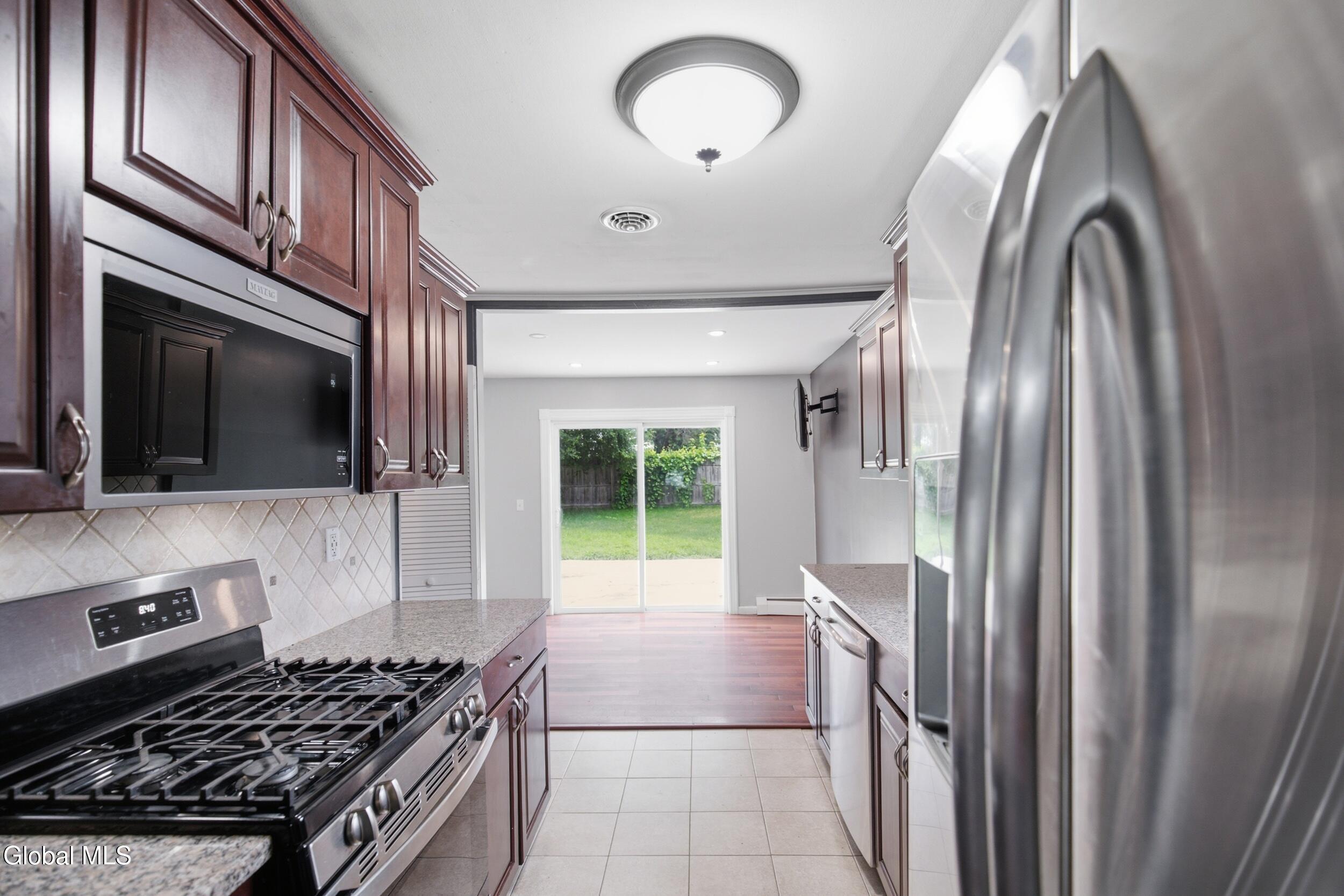 9 Mayhall Street Colonie NY 12205