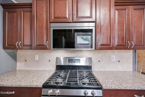 9 Mayhall Street Colonie NY 12205
