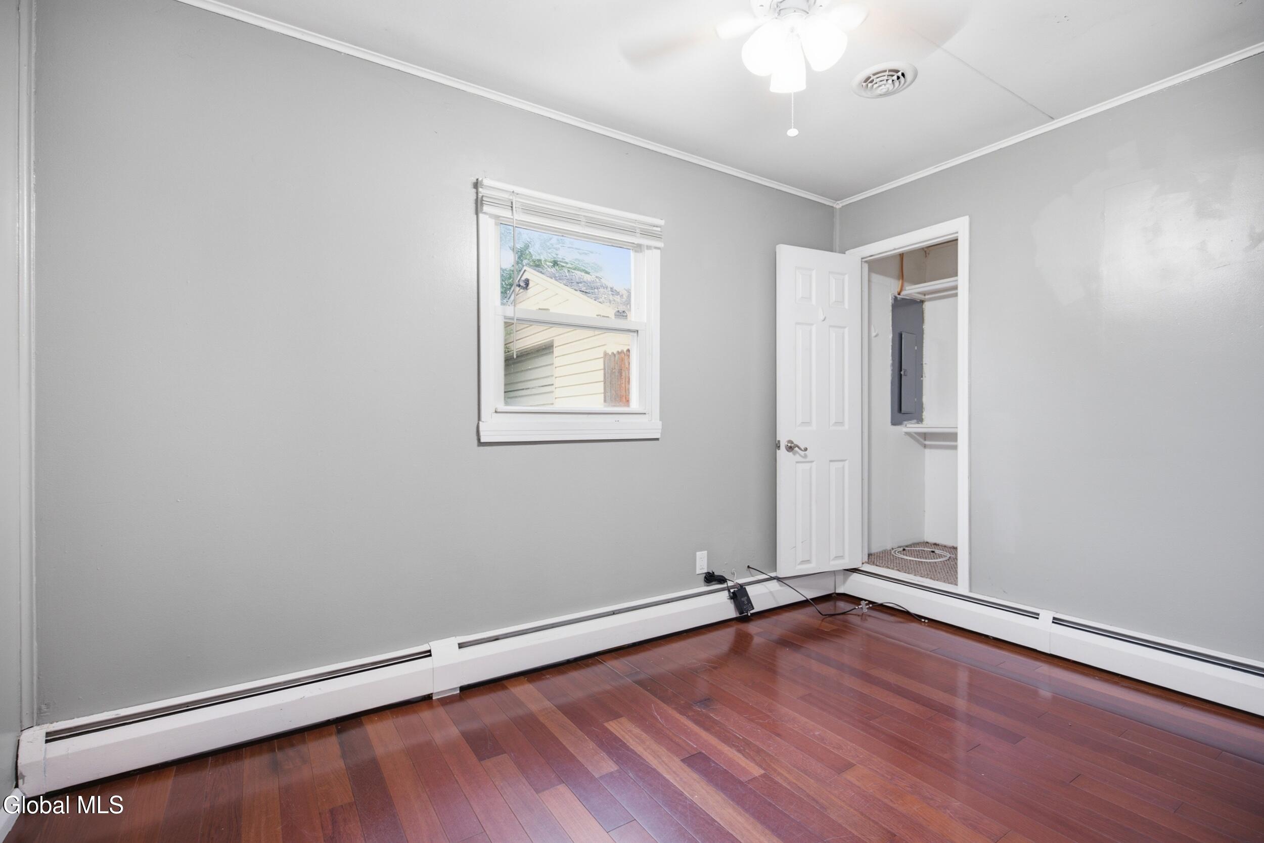 9 Mayhall Street Colonie NY 12205